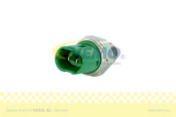 VEMO V46730015 Выключатель, фара заднего хода