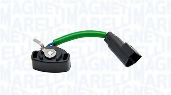 MAGNETI MARELLI 215810605000 Датчик, положение дроссельной заслонки